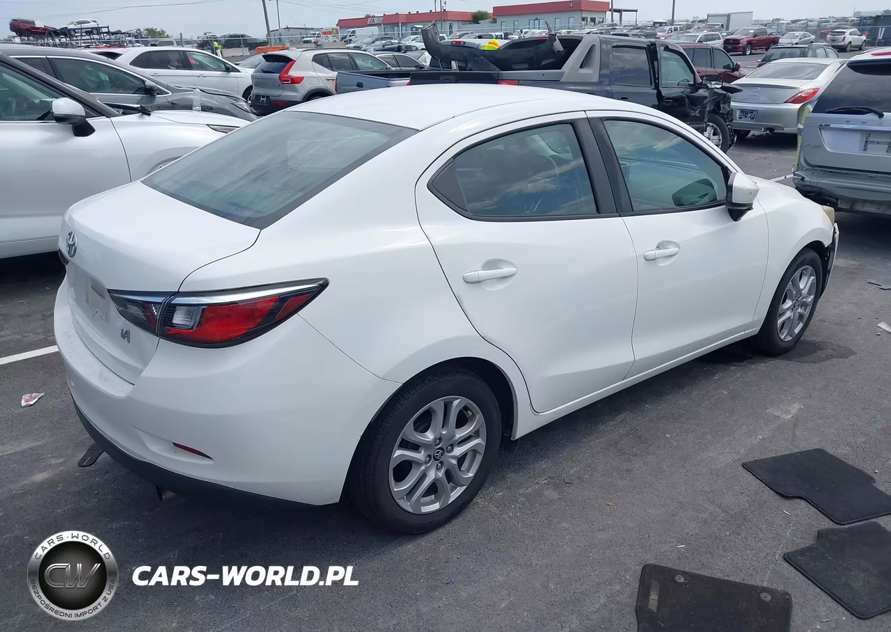 2018 Toyota Yaris Ia VIN:3MYDLBYV9JY319670 - 4