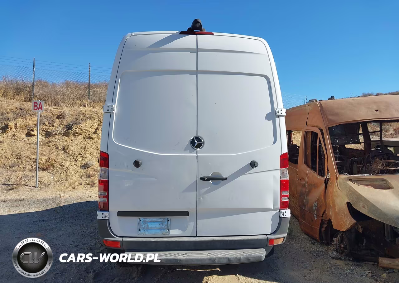 2015 Mercedes-Benz Sprinter 3500 High Roof VIN:WD3PF3CCXFP122380 - 8