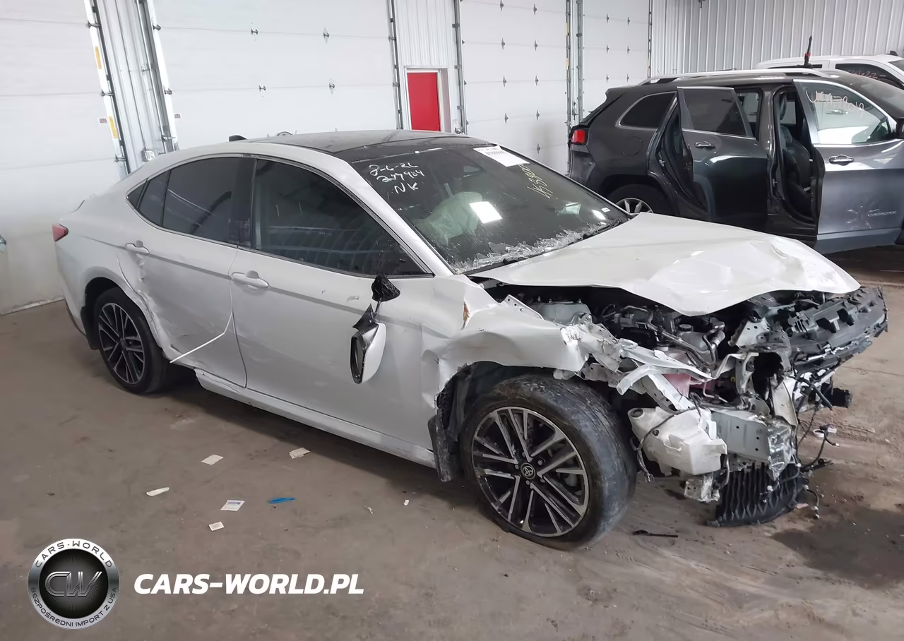2025 Toyota Camry Xle – zdjęcie 1 z 16