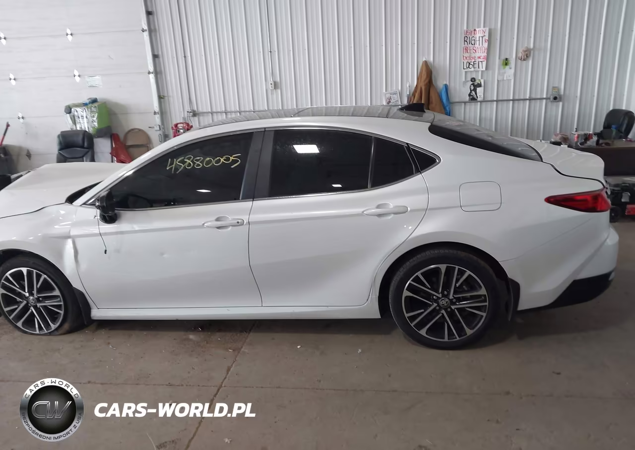 2025 Toyota Camry Xle VIN:4T1DBADK7SU513380 - 14