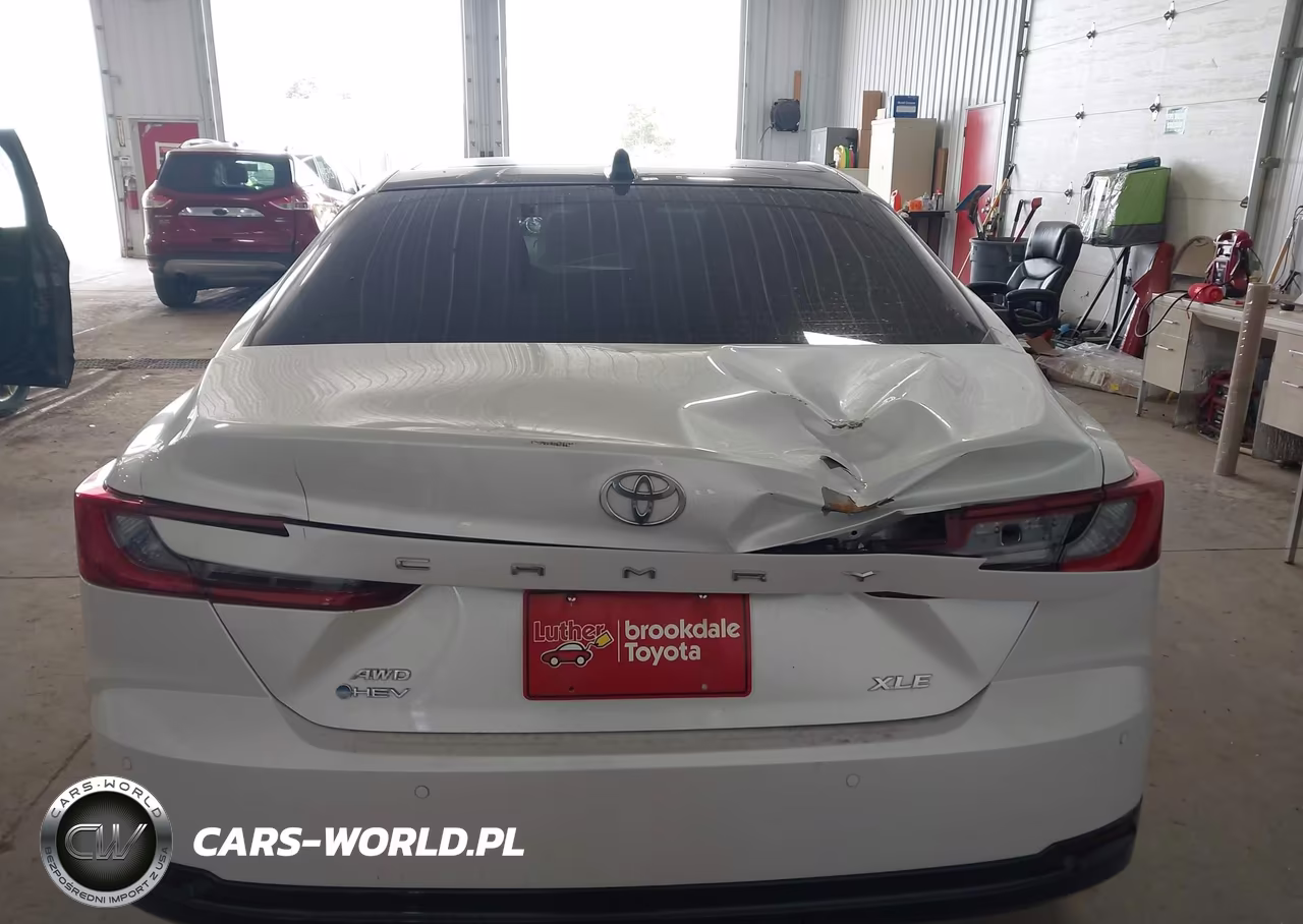 2025 Toyota Camry Xle VIN:4T1DBADK7SU513380 - 16