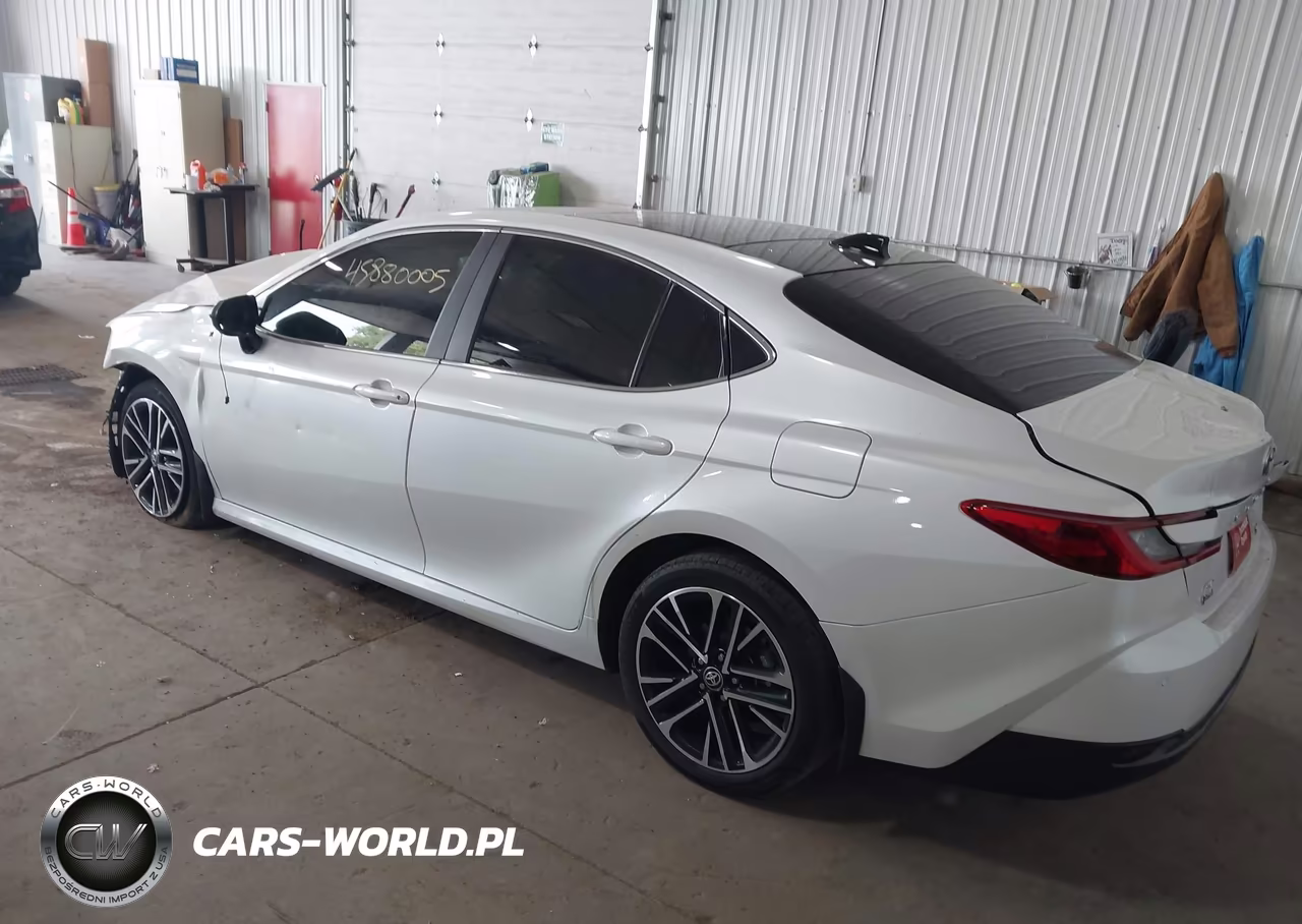 2025 Toyota Camry Xle VIN:4T1DBADK7SU513380 - 3