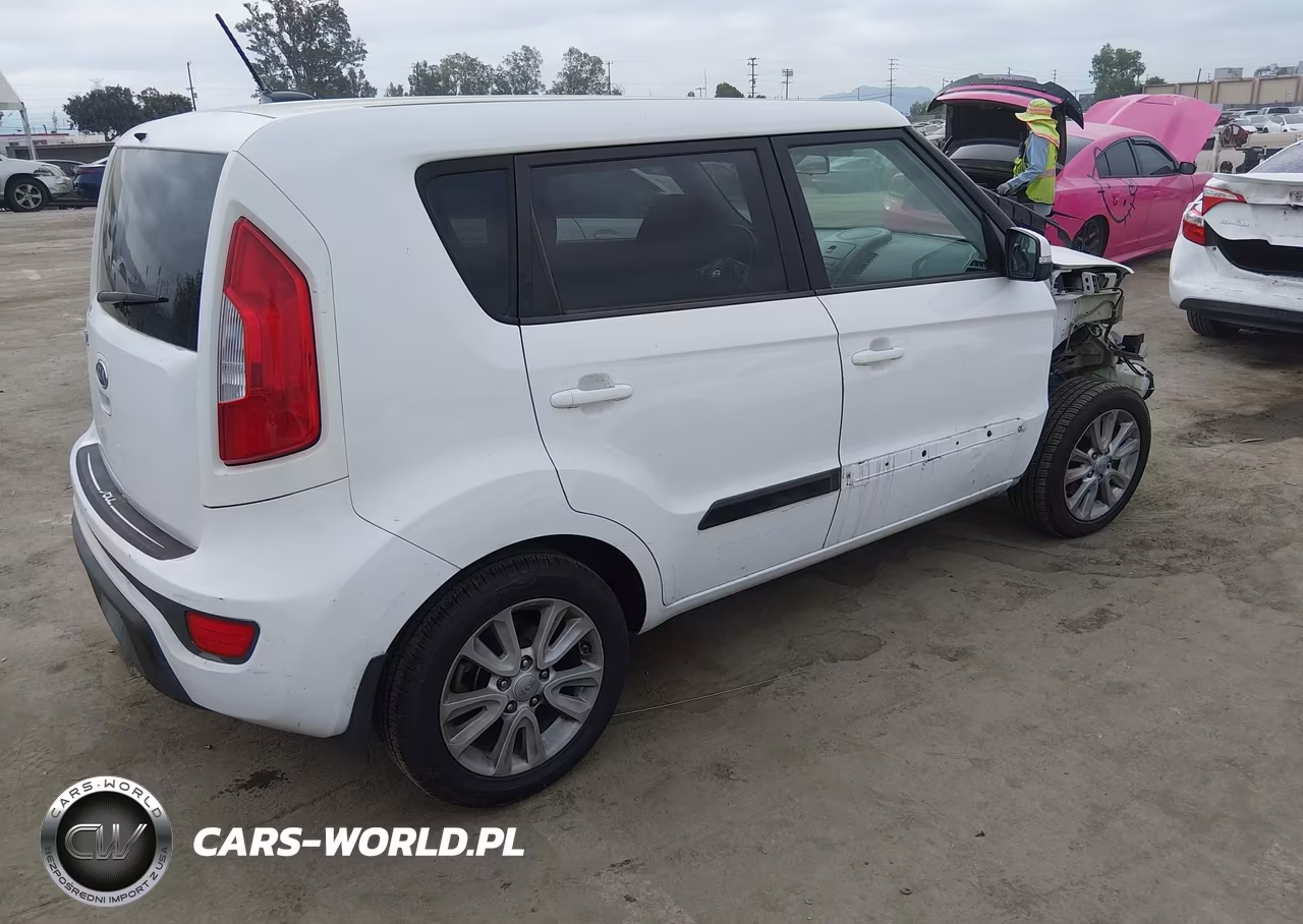 2012 Kia Soul + VIN:KNDJT2A69C7481419 - 4