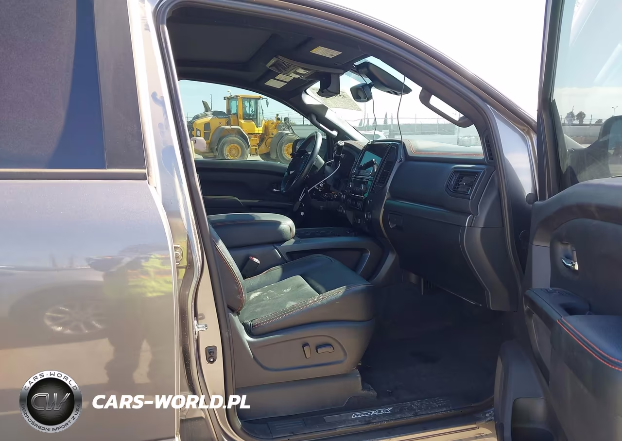 2021 Nissan Titan Pro-4X 4X4 VIN:1N6AA1ED1MN526145 - 5