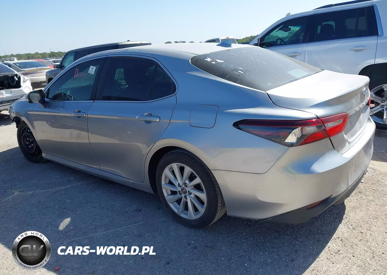 2022 Toyota Camry Le VIN:4T1C11AK2NU697537 - 3