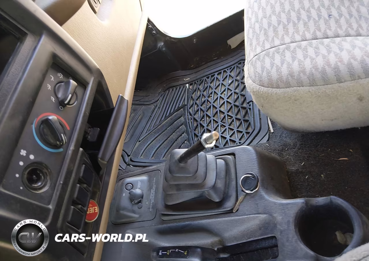 2000 Jeep Wrangler Se VIN:1J4FA29P7YP798836 - 11