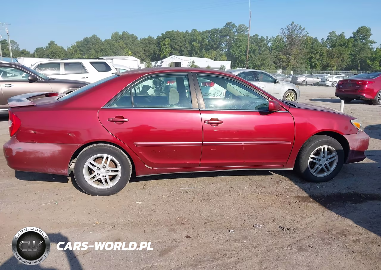 2002 Toyota Camry Le VIN:4T1BE32KX2U082921 - 13