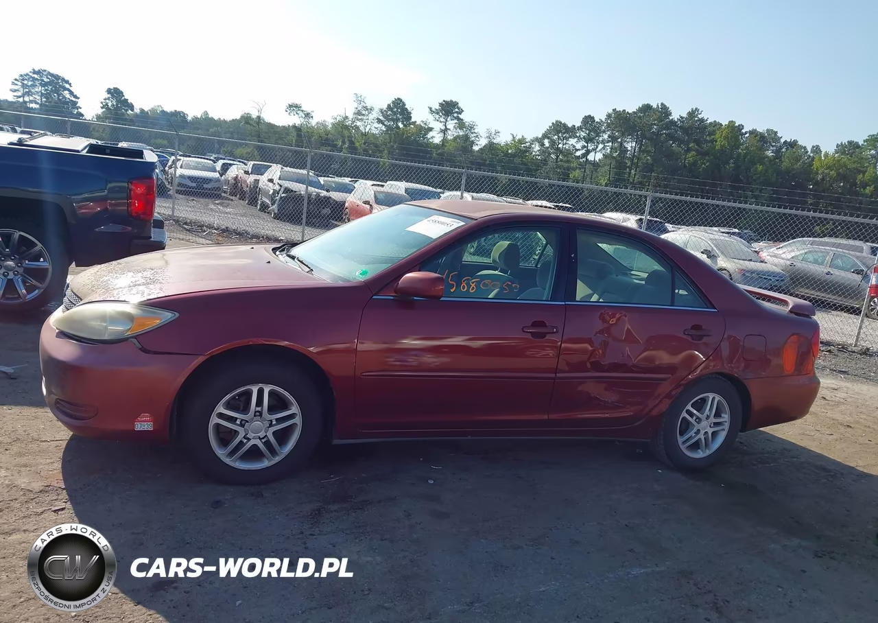 2002 Toyota Camry Le VIN:4T1BE32KX2U082921 - 14