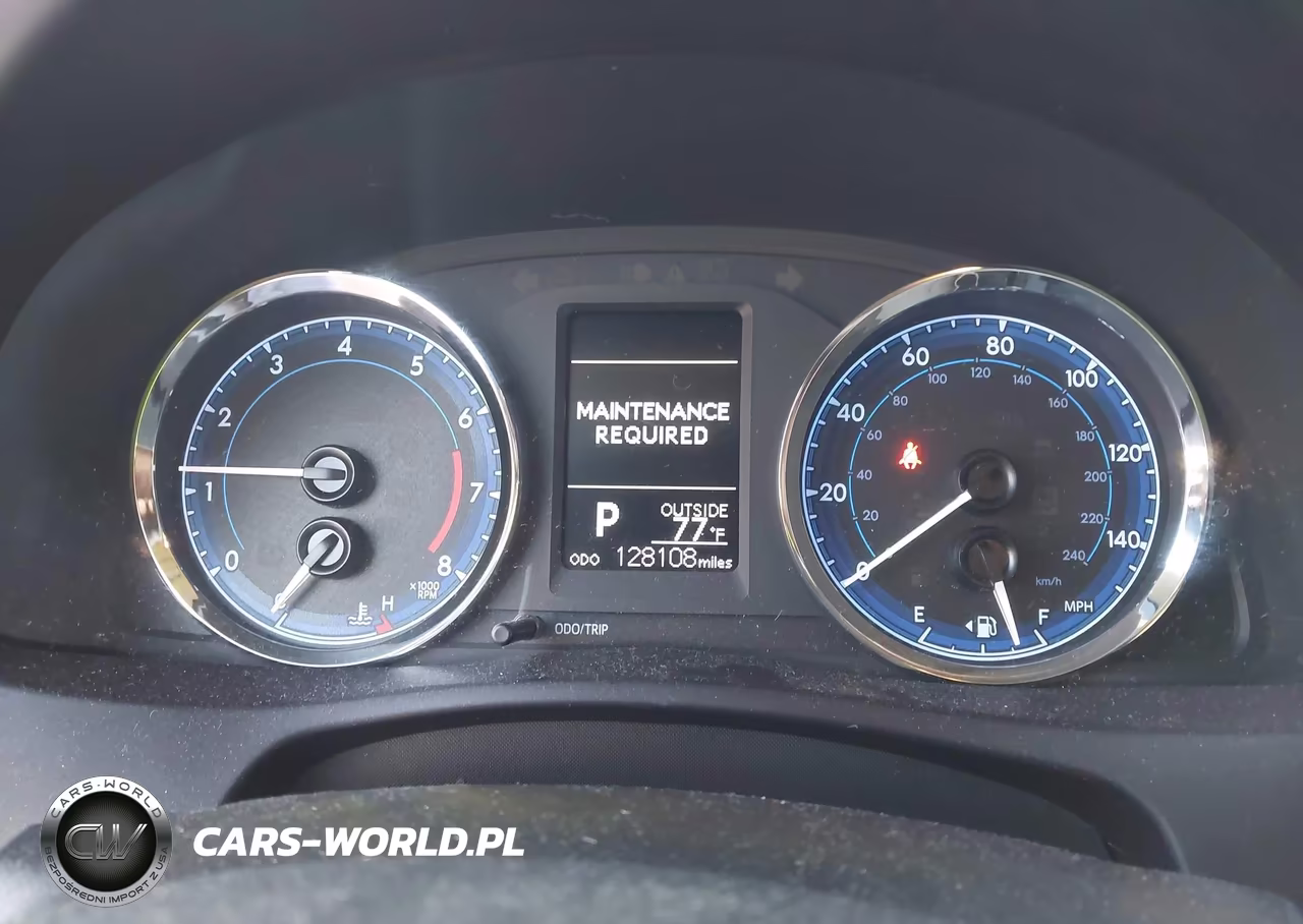 2018 Toyota Corolla Le VIN:5YFBURHE8JP852220 - 7