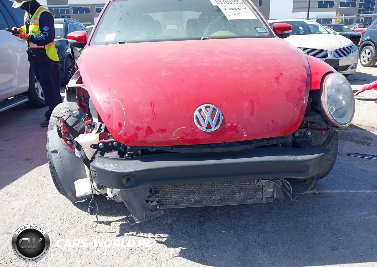 2013 Volkswagen Beetle VIN:3VWJX7AT1DM647119 - 6