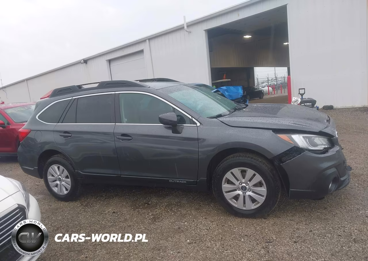 2018 Subaru Outback 2.5I Premium VIN:4S4BSACC2J3216930 - 13