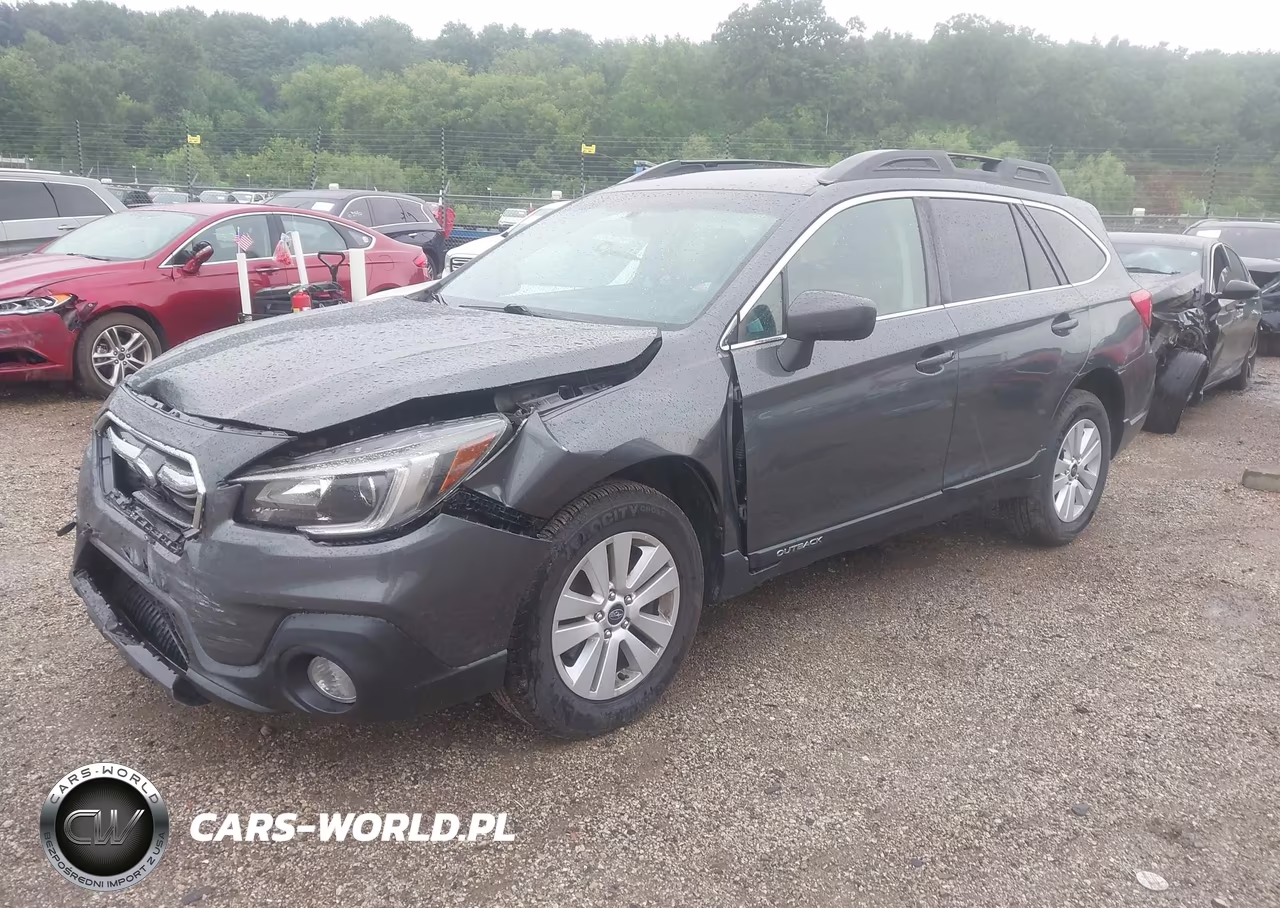 2018 Subaru Outback 2.5I Premium VIN:4S4BSACC2J3216930 - 2