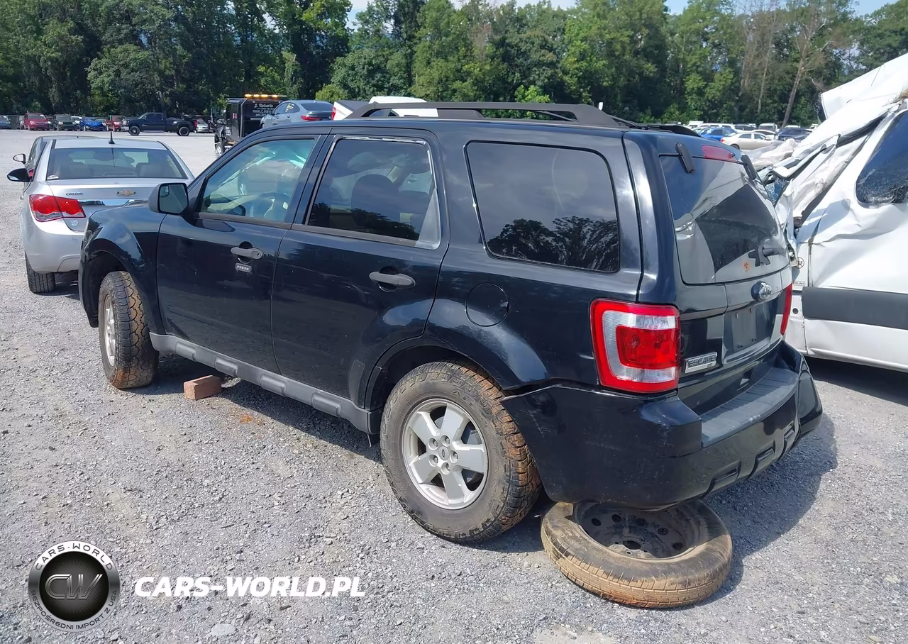 2010 Ford Escape Xlt VIN:1FMCU0D78AKC68109 - 3