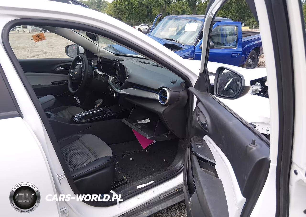 2025 Chevrolet Trax Fwd Lt VIN:KL77LHEP1SC342632 - 5