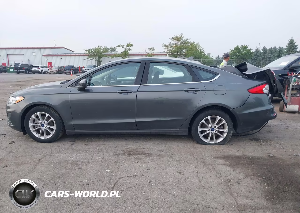 2020 Ford Fusion Se VIN:3FA6P0HD4LR261378 - 13
