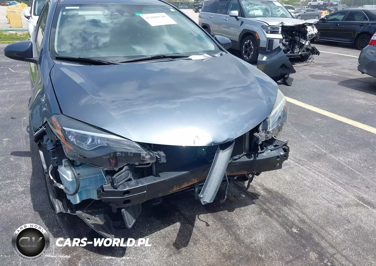 2018 Toyota Corolla L VIN:2T1BURHE4JC011303 - 6