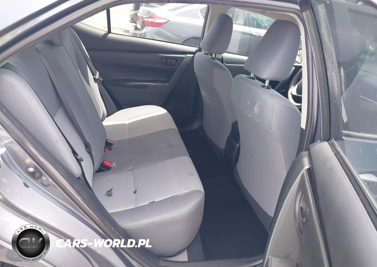 2018 Toyota Corolla L VIN:2T1BURHE4JC011303 - 8