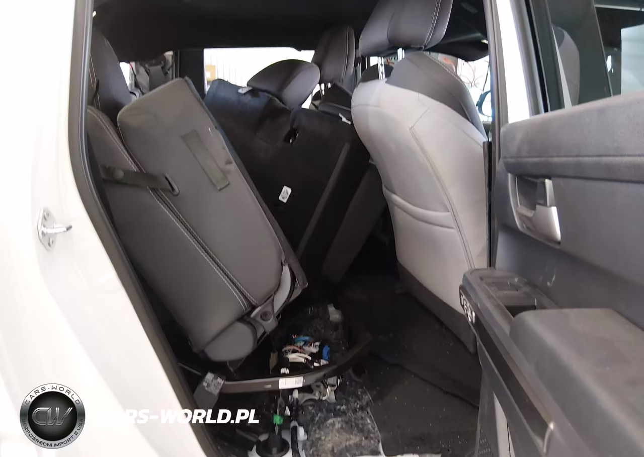 2025 Toyota Tacoma Trd Sport VIN:3TYLB5JN5ST087638 - 8
