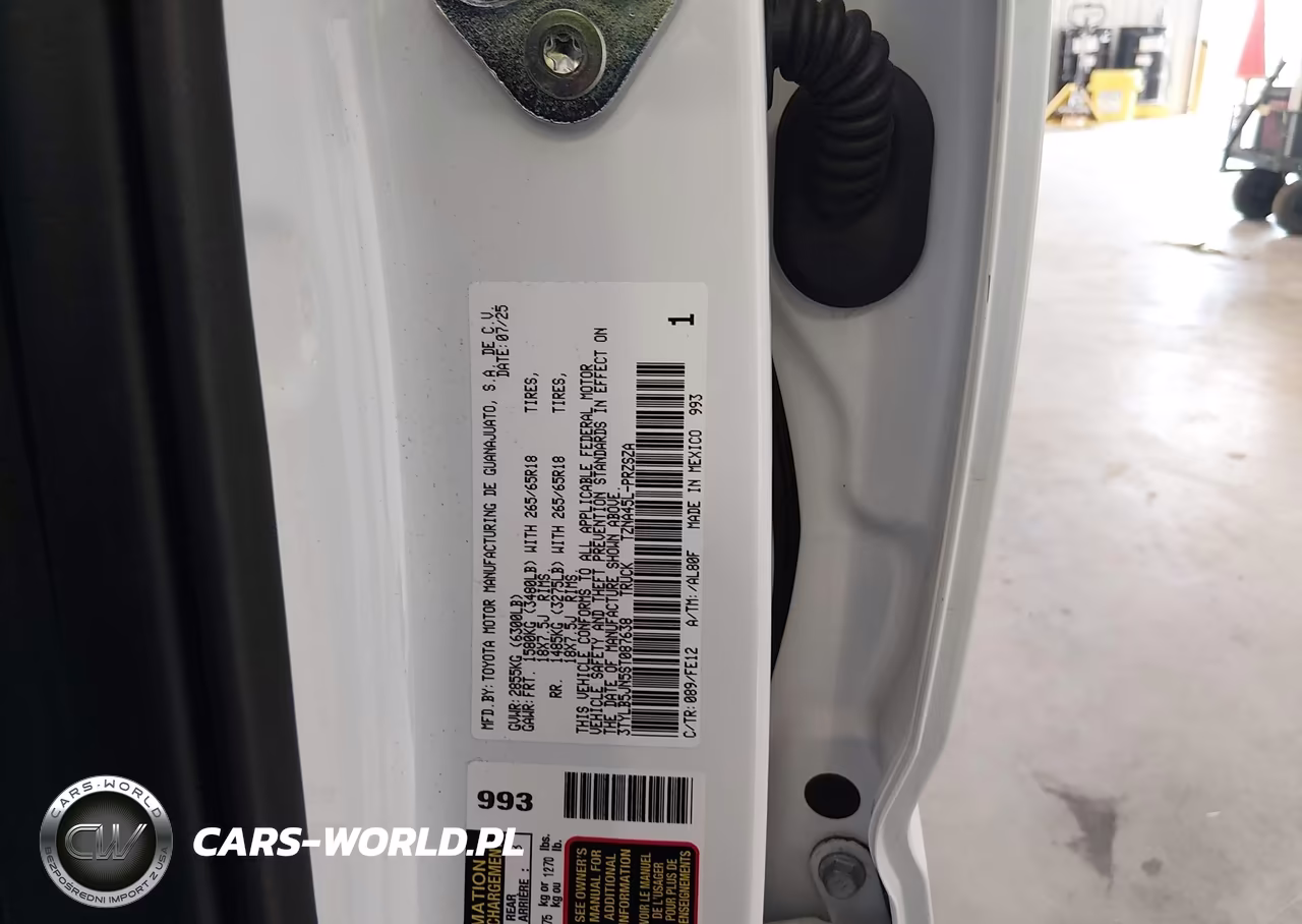 2025 Toyota Tacoma Trd Sport VIN:3TYLB5JN5ST087638 - 9