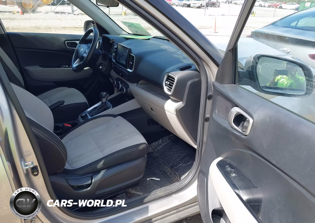 2023 Hyundai Venue Sel VIN:KMHRC8A38PU259307 - 5