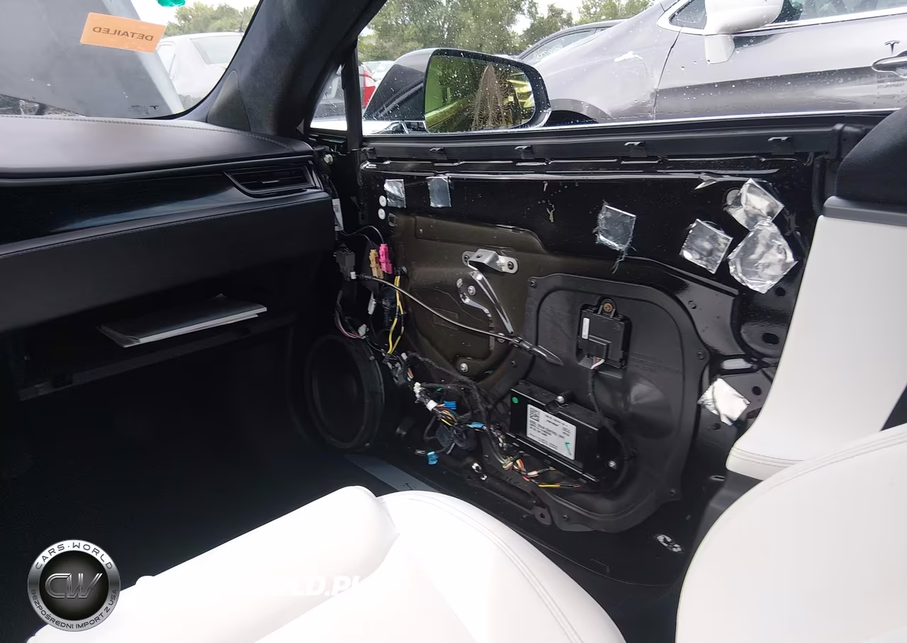 2020 Tesla Model S Long Range Dual Motor All-Wheel Drive-Long Range Plus Dual Motor All-Wheel Drive VIN:5YJSA1E25LF403113 - 21