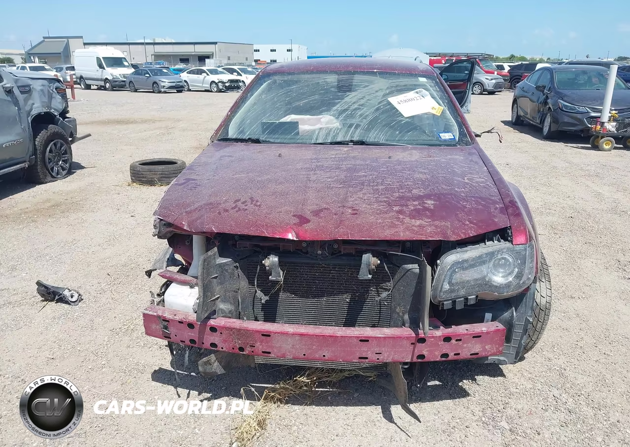 2023 Chrysler 300 Touring L VIN:2C3CCADG7PH542059 - 11
