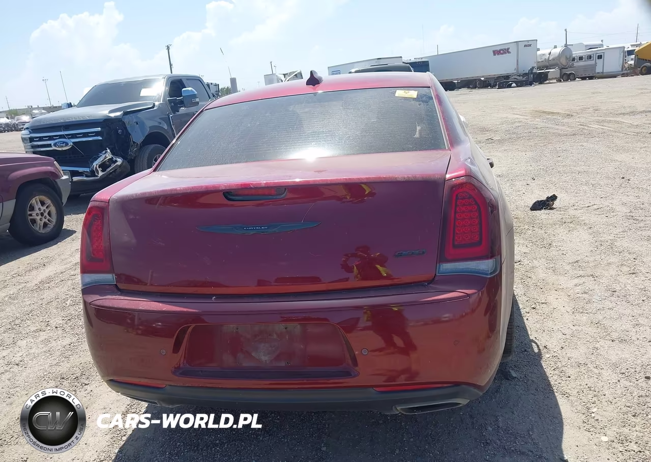 2023 Chrysler 300 Touring L VIN:2C3CCADG7PH542059 - 15