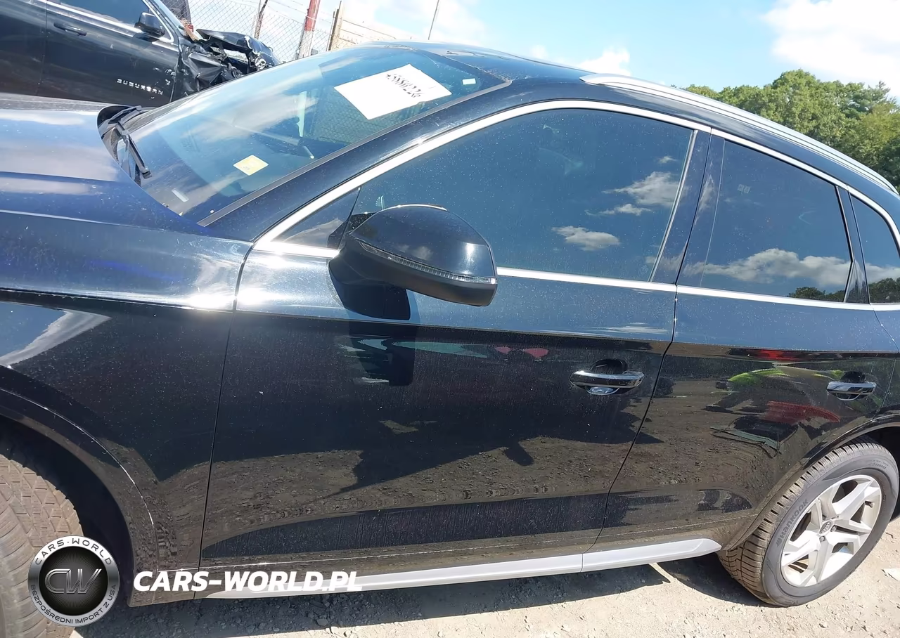 2018 Audi Q5 2.0T Premium VIN:WA1BNAFY2J2209656 - 14