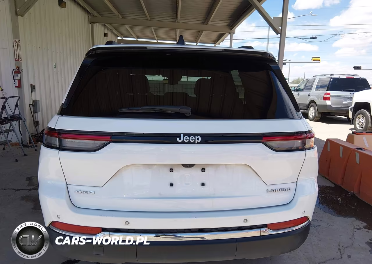 2024 Jeep Grand Cherokee Laredo 4X4 VIN:1C4RJHAG4RC200356 - 16