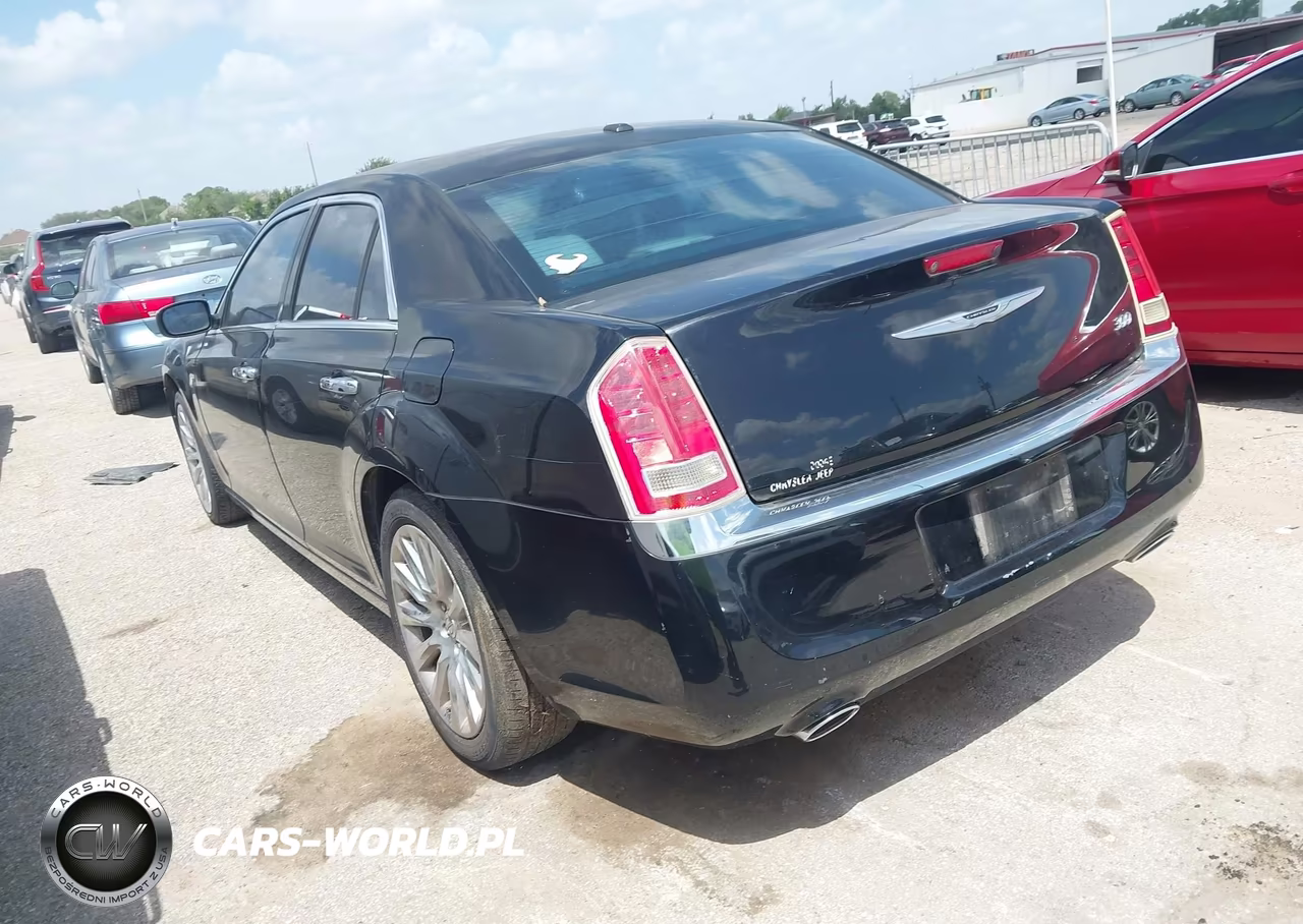 2013 Chrysler 300 Motown VIN:2C3CCAAG1DH731385 - 3