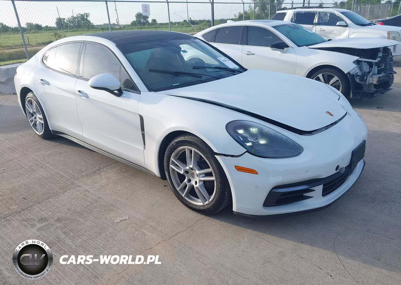 2019 Porsche Panamera 4
