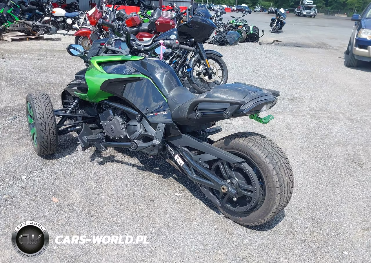 2017 Can-Am Spyder Roadster F3-F3-S-F3-S Special Ser VIN:2BXRDDD21HV000810 - 3