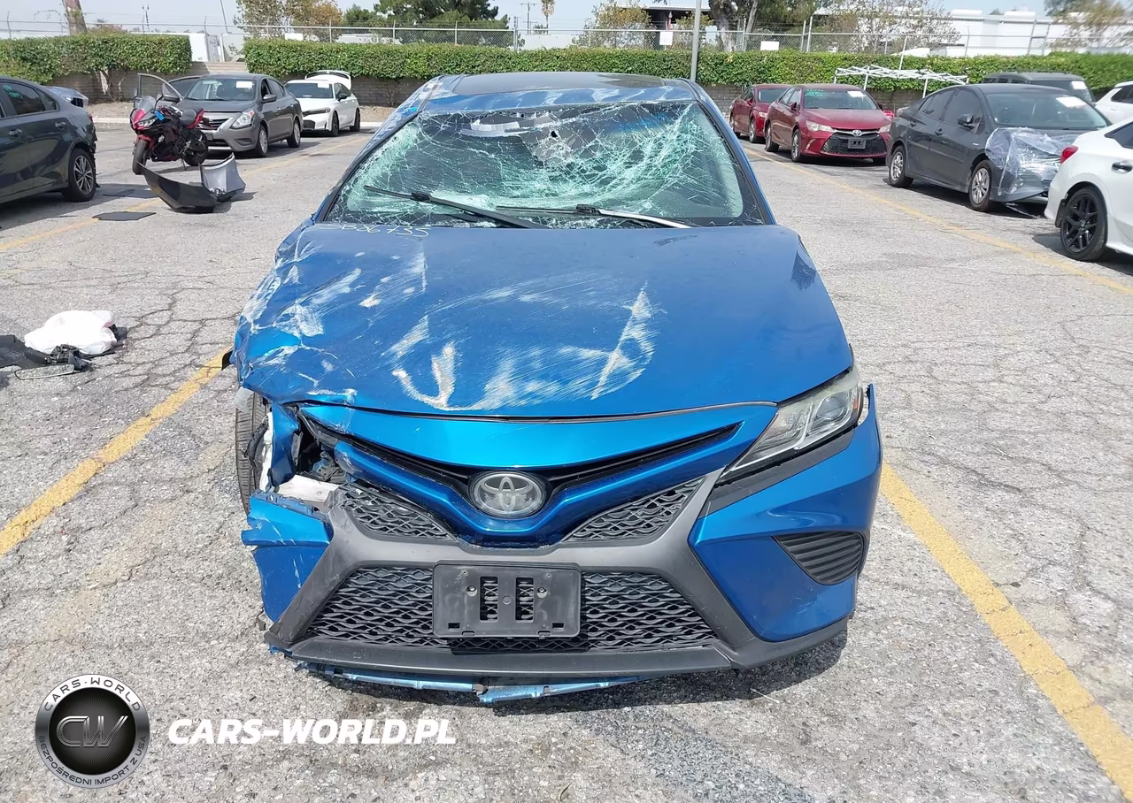 2018 Toyota Camry Se VIN:4T1B11HK5JU107102 - 15
