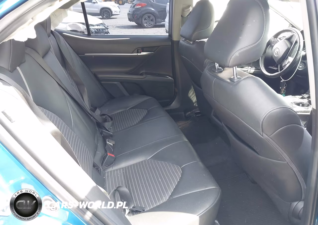 2018 Toyota Camry Se VIN:4T1B11HK5JU107102 - 8