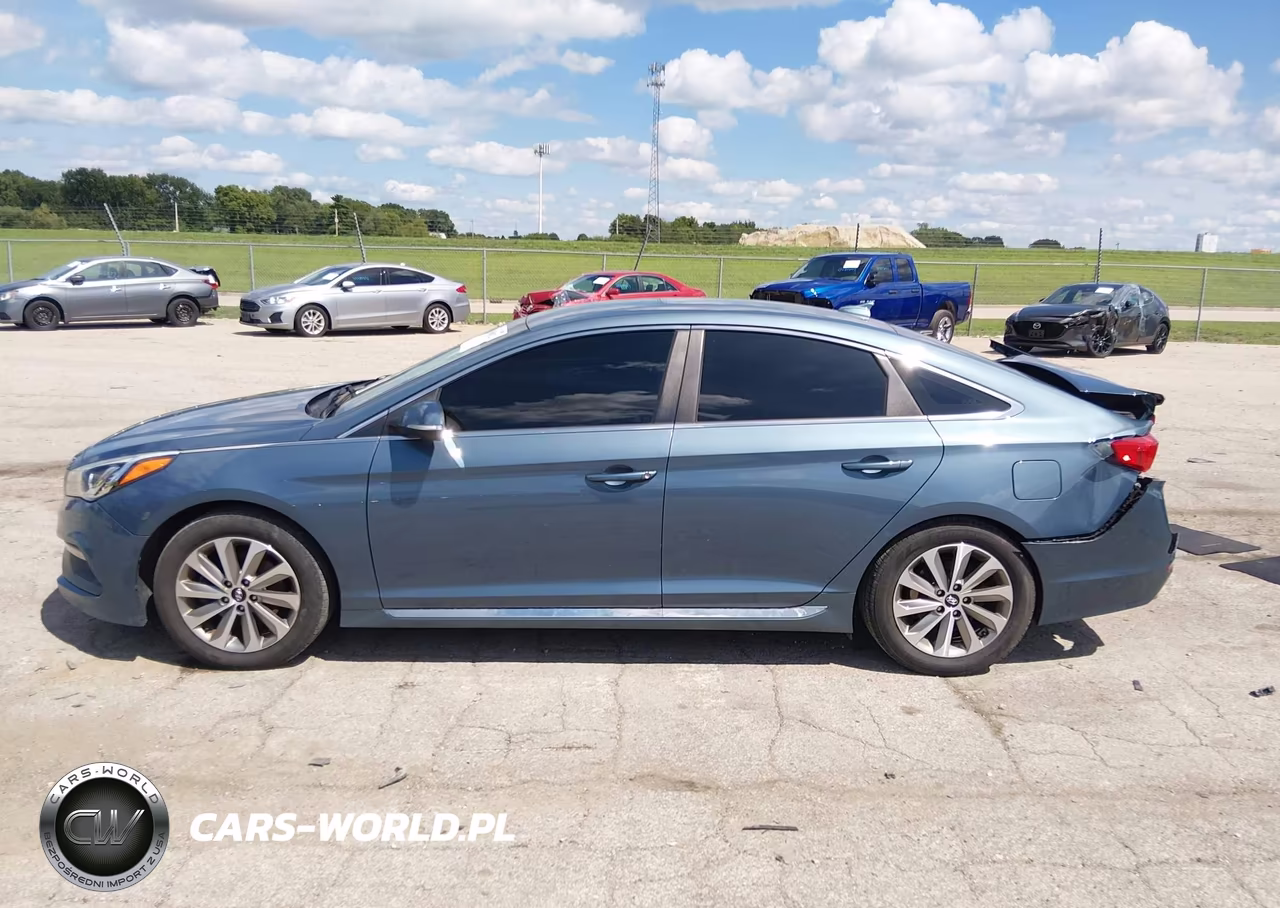 2016 Hyundai Sonata Sport VIN:5NPE34AF5GH280633 - 14