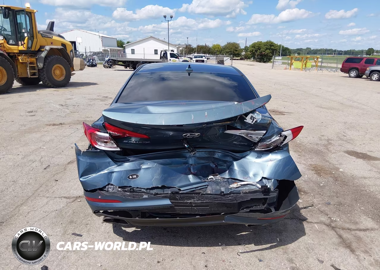 2016 Hyundai Sonata Sport VIN:5NPE34AF5GH280633 - 16