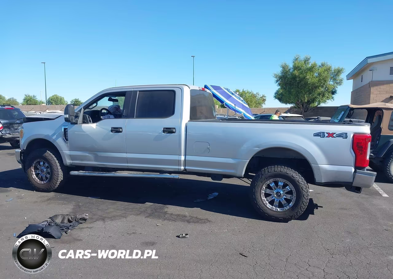 2017 Ford F-250 Xlt VIN:1FT7W2B67HEE71670 - 14