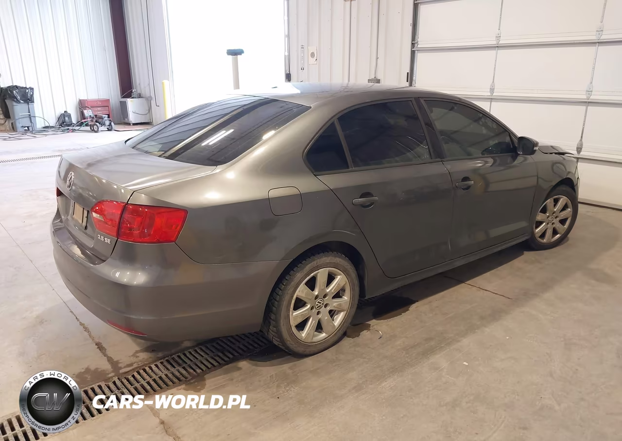 2011 Volkswagen Jetta 2.5L Se VIN:3VWDZ7AJ6BM327975 - 4
