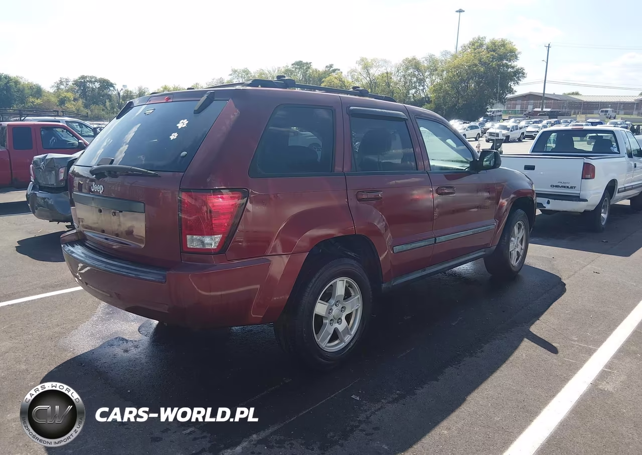 2007 Jeep Grand Cherokee Laredo VIN:1J8GS48K77C656753 - 4