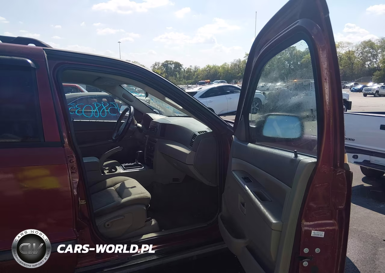 2007 Jeep Grand Cherokee Laredo VIN:1J8GS48K77C656753 - 5