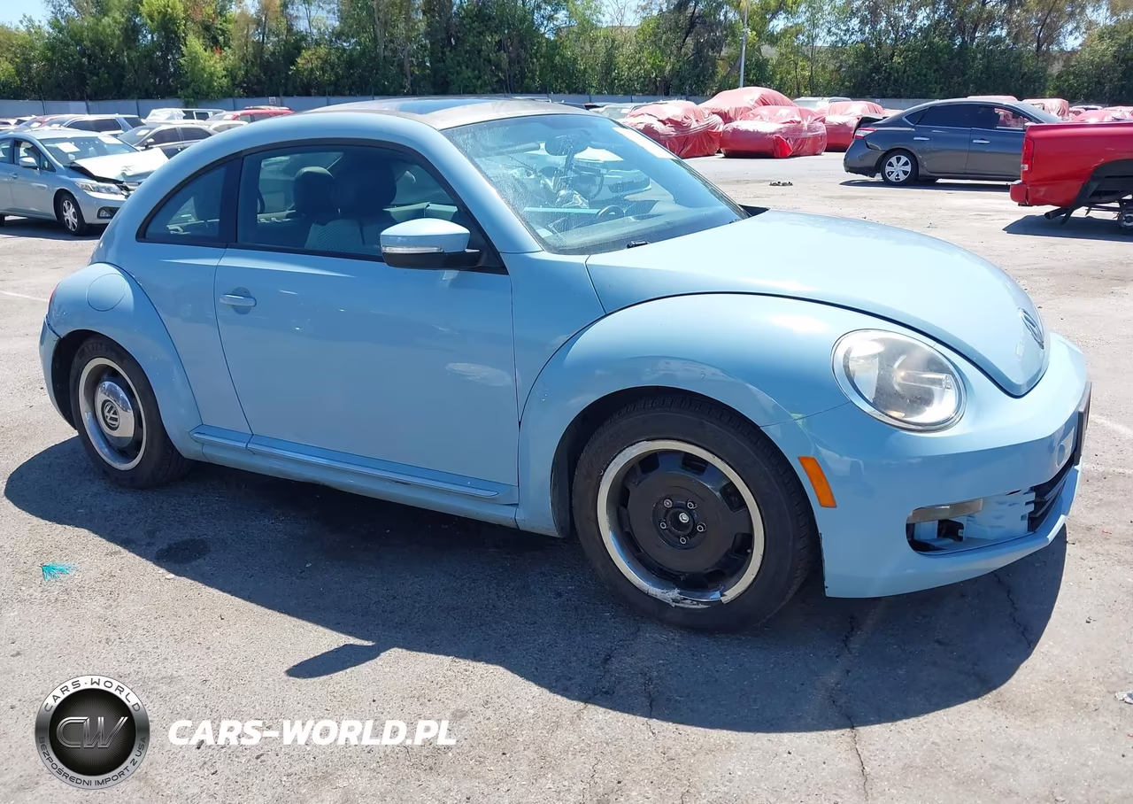 2013 Volkswagen Beetle 2.5L – zdjęcie 1 z 13