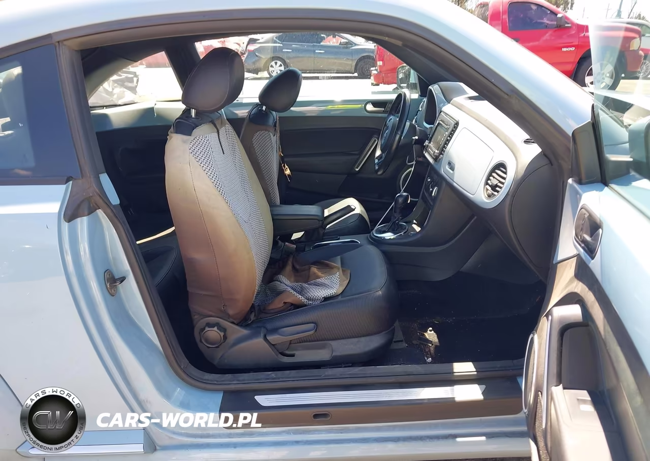 2013 Volkswagen Beetle 2.5L VIN:3VWJP7AT3DM623260 - 5