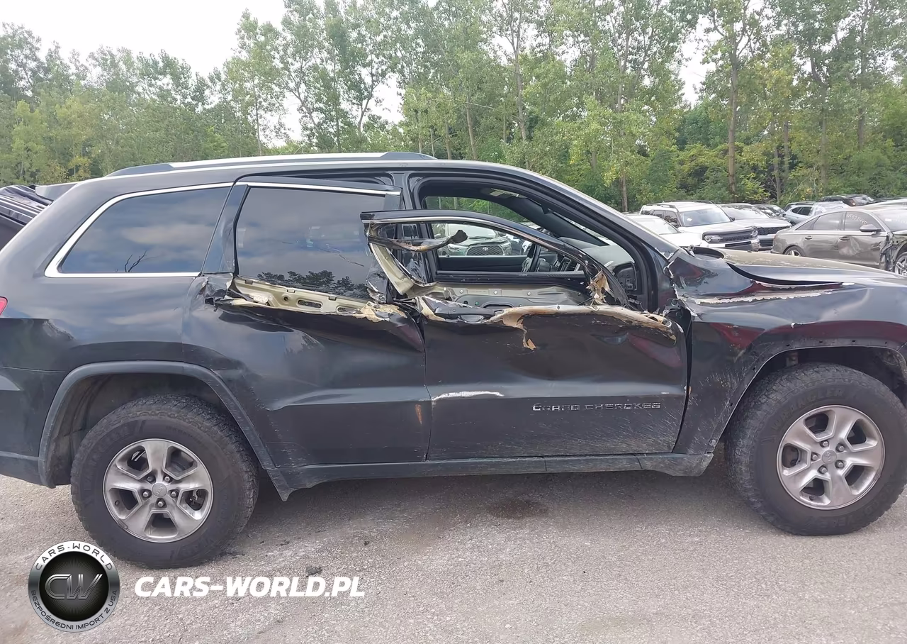 2016 Jeep Grand Cherokee Laredo VIN:1C4RJFAG5GC324878 - 13
