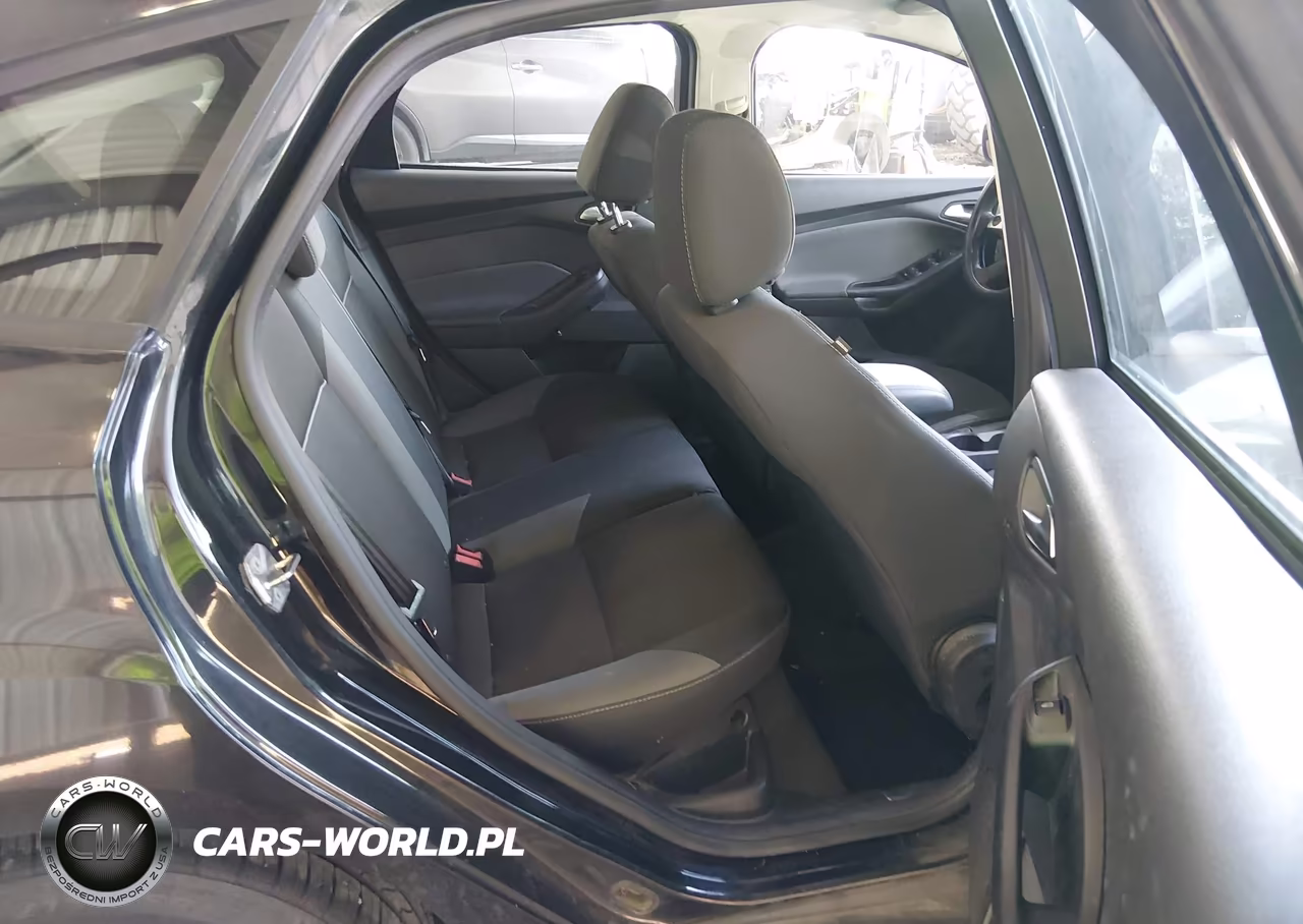 2014 Ford Focus Se VIN:1FADP3K20EL392731 - 8