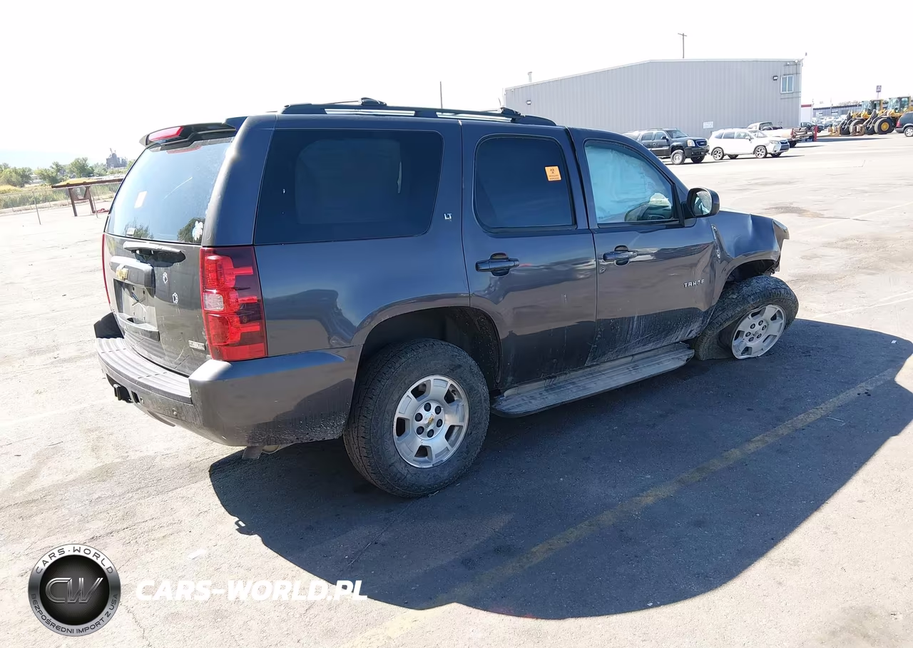 2010 Chevrolet Tahoe Lt VIN:1GNUKBE04AR120856 - 4