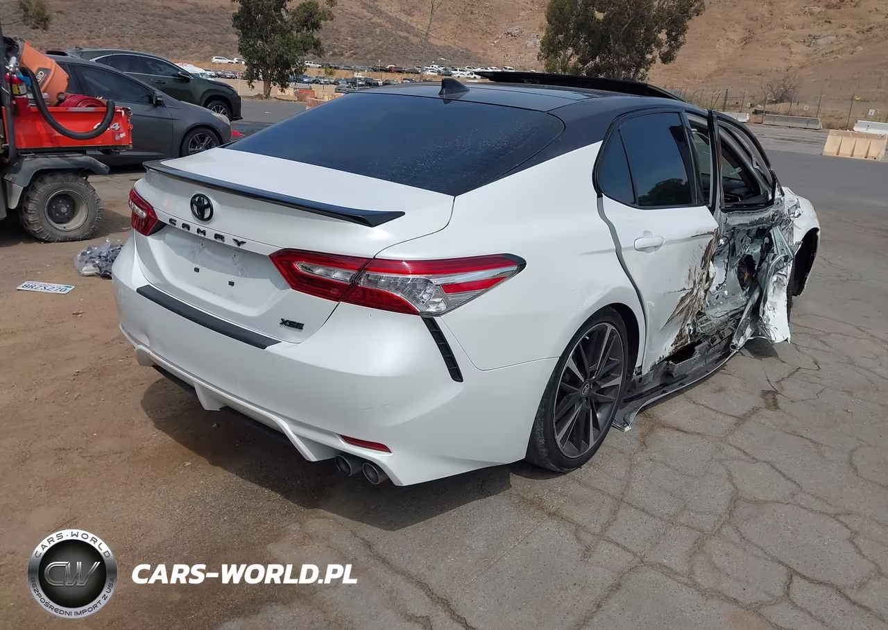 2020 Toyota Camry Xse VIN:4T1K61AK6LU378183 - 4