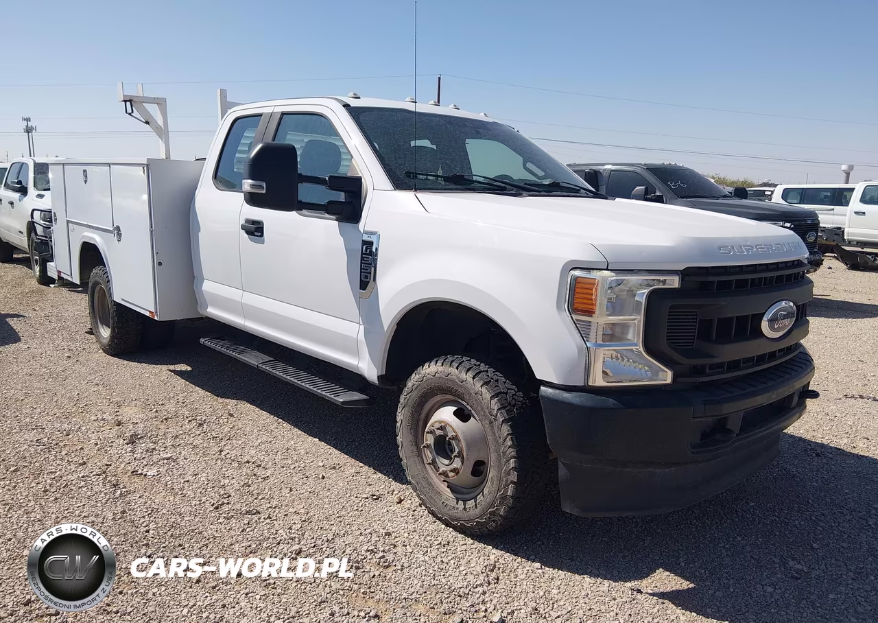 2020 Ford F-350 Chassis Xl