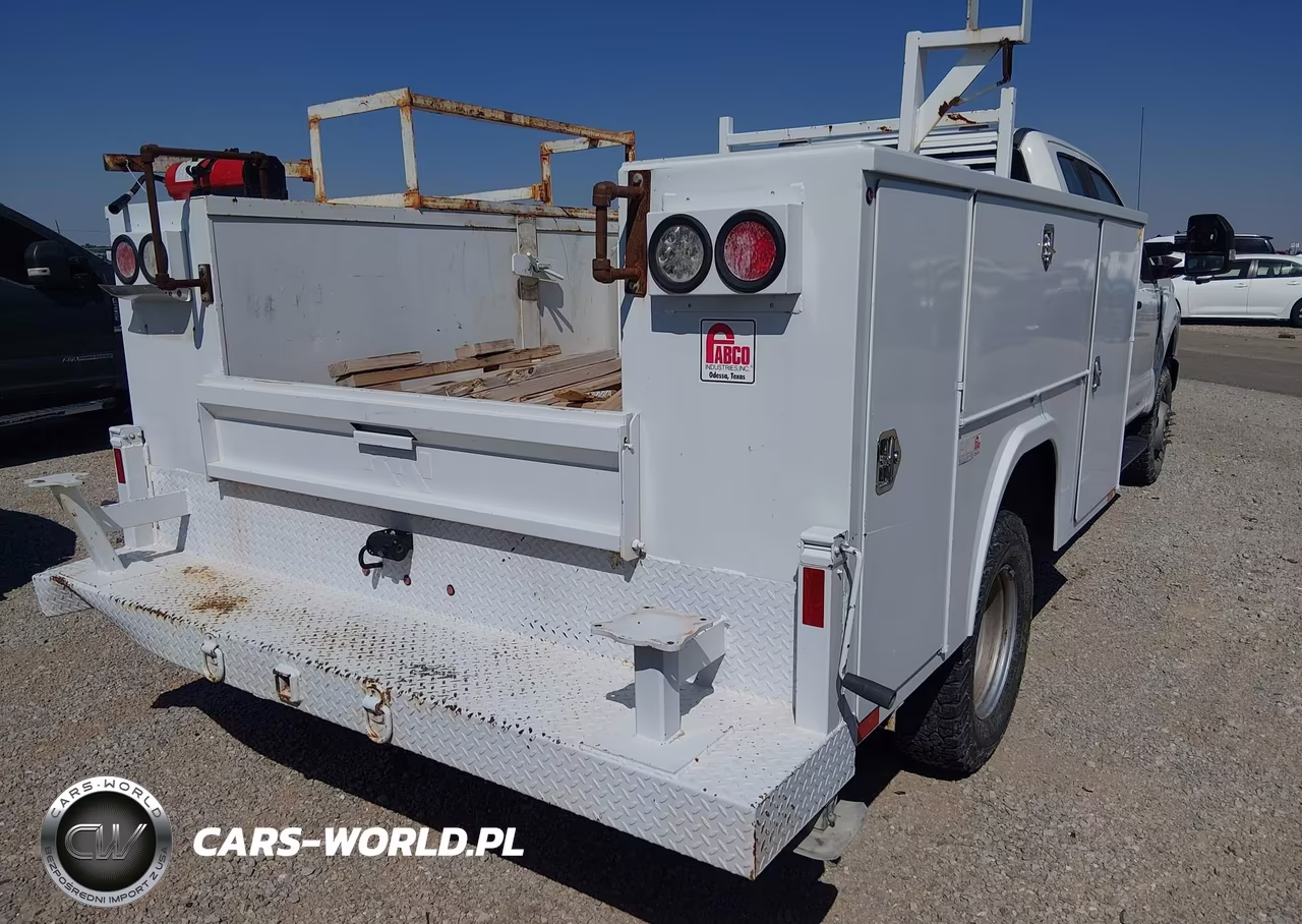 2020 Ford F-350 Chassis Xl VIN:1FD8X3HN0LED95302 - 4