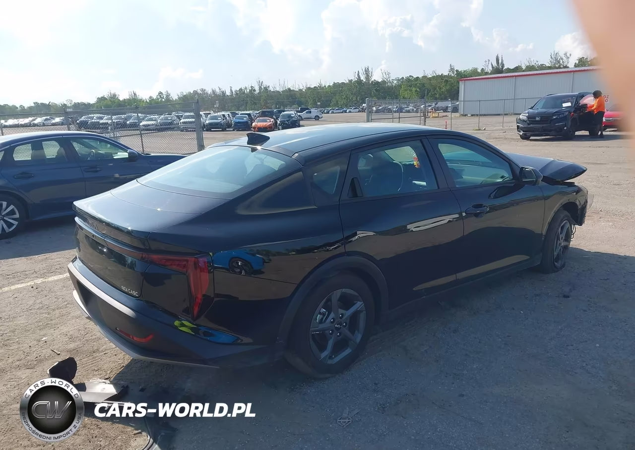 2026 Kia K4 Lxs VIN:3KPFT4DEXTE320503 - 4