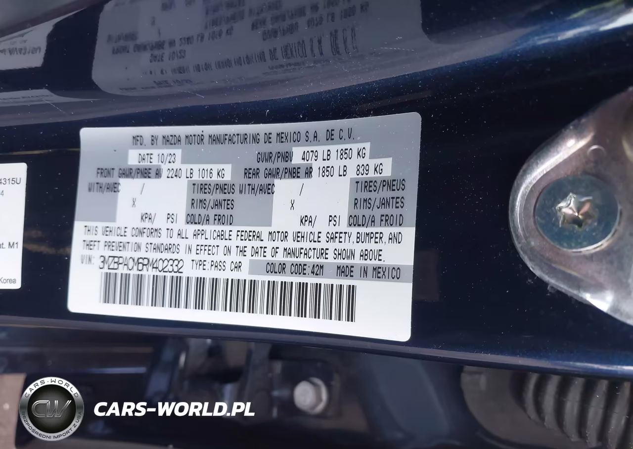 2024 Mazda Mazda3 2.5 S Preferred VIN:3MZBPACM6RM402332 - 9